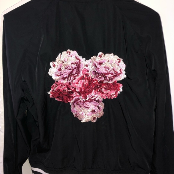 Guess Embroidered Jacket - Picture 2 of 3